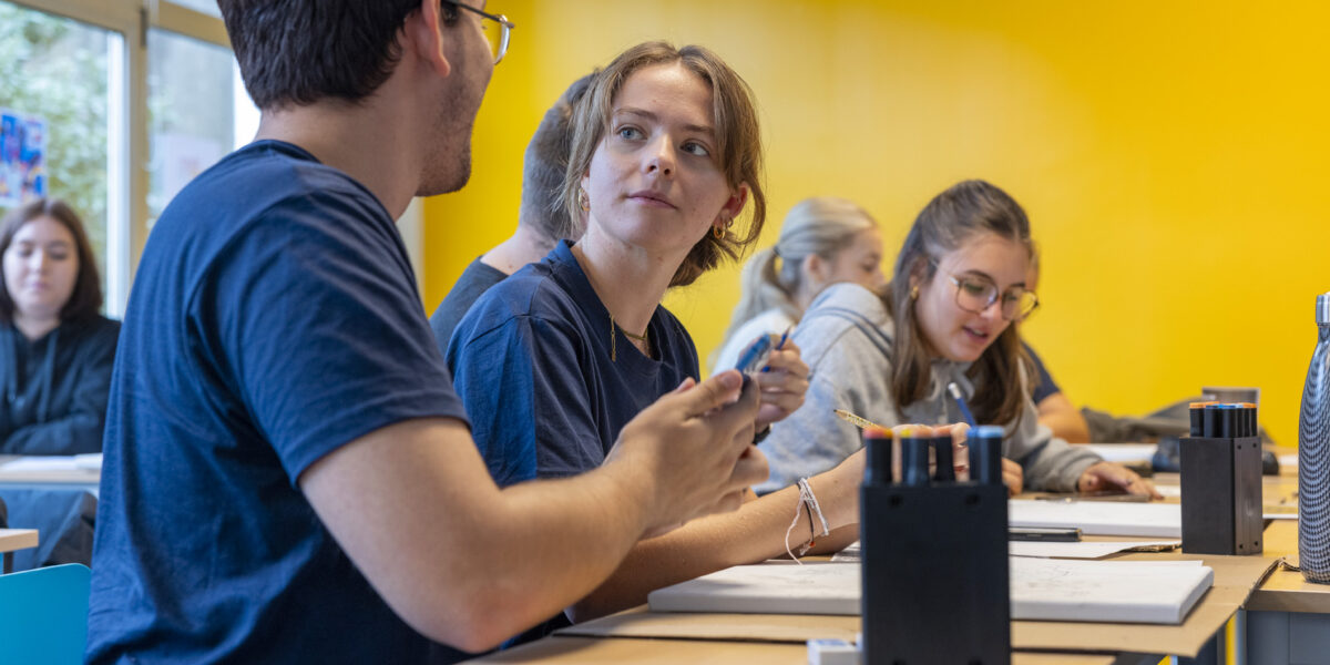 Les métiers de la communication qui recrutent en 2025