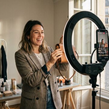 Une influenceuse qui utilise Instagram comme outil de communication